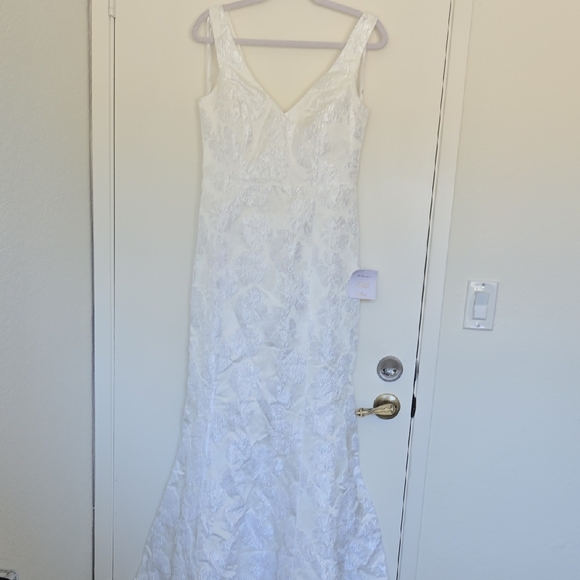 Lulu's Elegant White Floral Pattern Dress - Picture 1 of 7